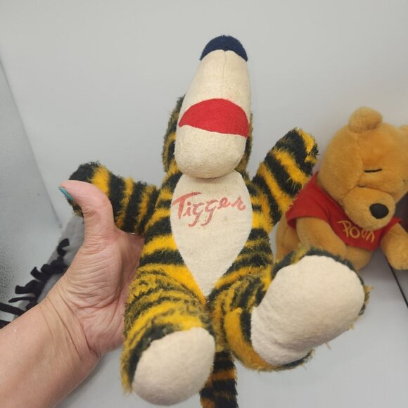 Vintage 1970's SEARS Winnie the Pooh, Tigger, Eeyore Sears Plush Nursery Decor - Picture 5 of 9